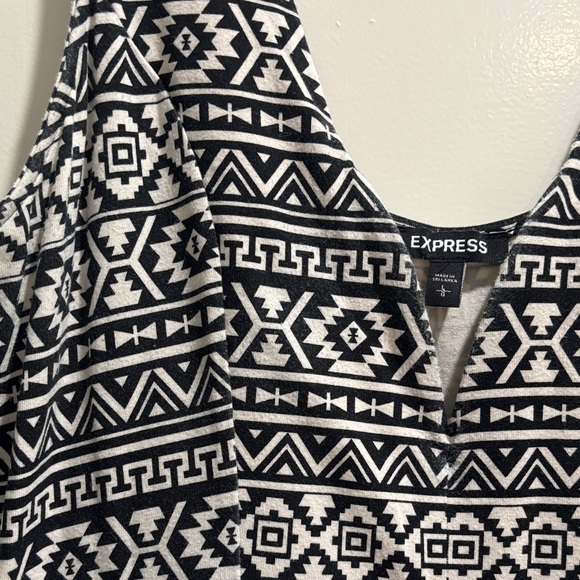 Express Monochrome Geometric Sleeveless Dress - Picture 2 of 3